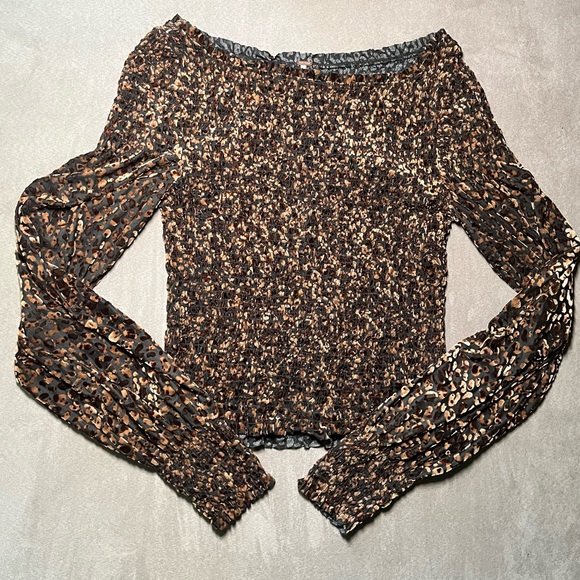 Anthropologie Balloon-sleeve Smocked Velvet Top - Womens - freepeople - Leopard - Picture 7 of 7